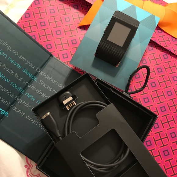 ❌SOLD❌FITBIT SURGE BLACK SMALL - Picture 3 of 5